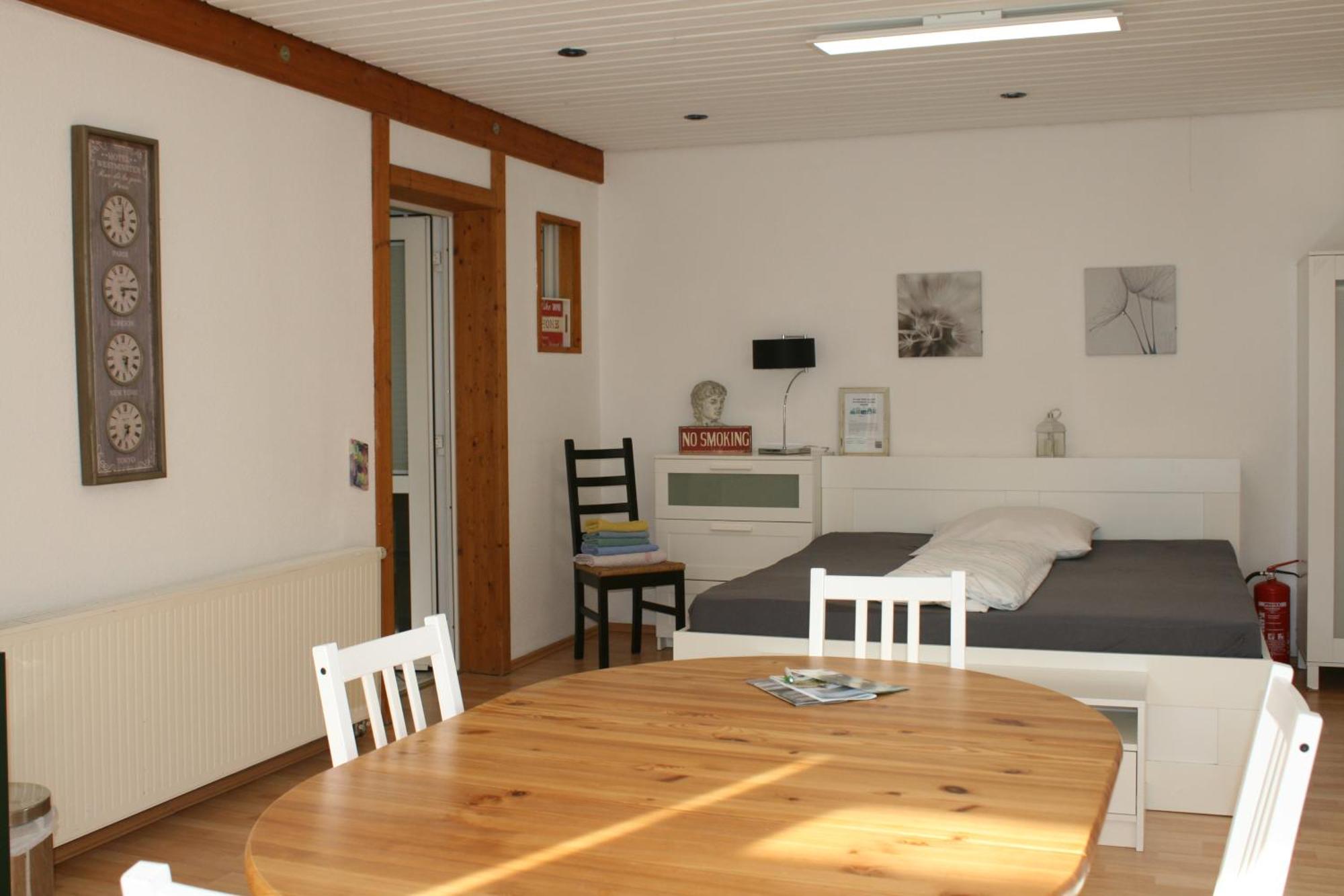 Gemuetliches Grosszuegiges Apartment Höhr-Grenzhausen Kültér fotó